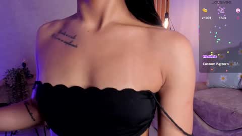 Ariana online show from 12.21.25