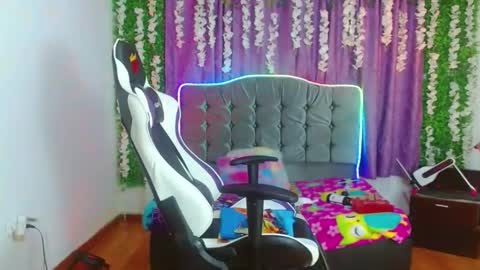 Snapshot of ariana_lopez22 chatting on 09.14.25 Ariana online show from 09.14.25