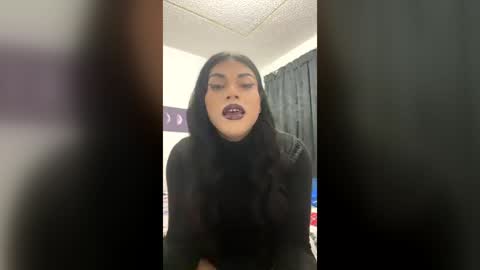 Snapshot of ariana_rodriguez_ chatting on 06.20.26 Ariana Rodriguez trans Girl online show from 06.20.26