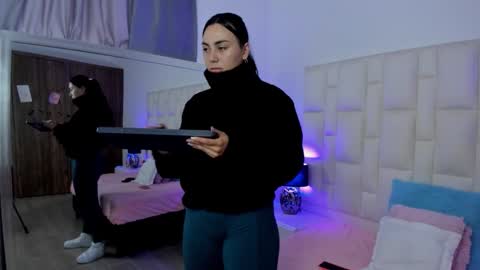  ariana  online show from 11.27.25