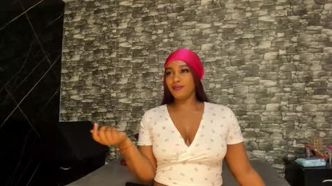 Ariana online show from 11.25.25