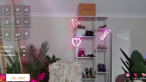 Snapshot of arianaari88 chatting on 03.17.26 Ariana online show from 03.17.26