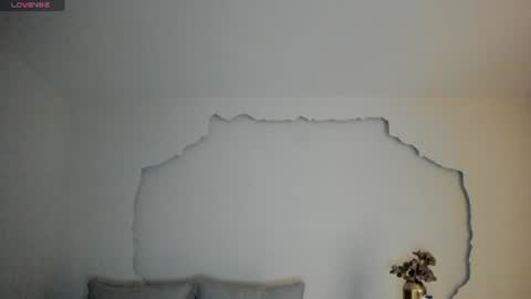 Snapshot of arianadumont chatting on 06.18.26 Ariana Dumont online show from 06.18.26
