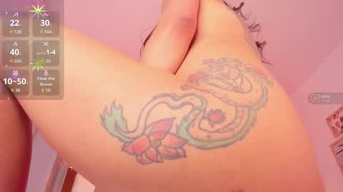 Ariana online show from 11.25.25