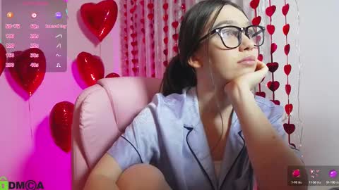 Snapshot of arianahot777 chatting on 02.15.25 arianahot777 online show from 02.15.25