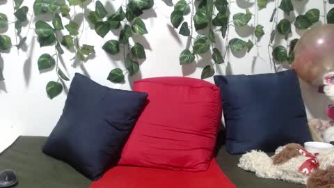 arianasanz1 online show from 02.05.25