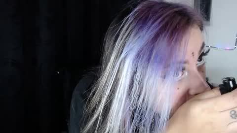 help me 100 hands up my OF is Free  online show from 12.18.25