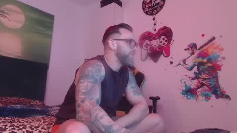 Snapshot of ariandeluna chatting on 01.06.25 ariandeluna online show from 01.06.25