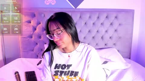 Snapshot of arianna_daviss chatting on 01.03.25 online show from 01.03.25