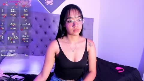 Snapshot of arianna_daviss chatting on 02.25.25 online show from 02.25.25