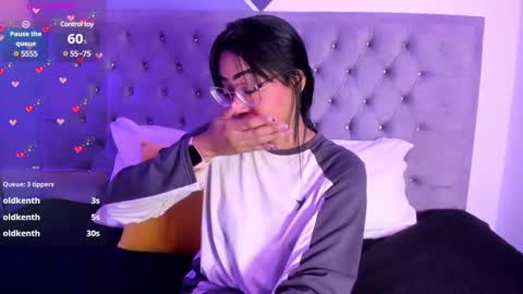 Snapshot of arianna_daviss chatting on 02.26.25 online show from 02.26.25