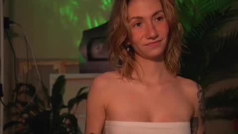 Snapshot of arianna_richi chatting on 11.09.25 Olivka online show from 11.09.25