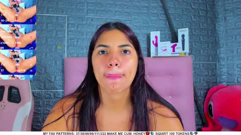 Snapshot of ariannalewis1 chatting on 02.19.25 Arianna online show from 02.19.25