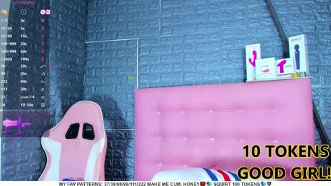Snapshot of ariannalewis1 chatting on 02.25.25 Arianna online show from 02.25.25