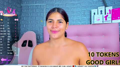 Snapshot of ariannalewis1 chatting on 03.08.25 Arianna online show from 03.08.25