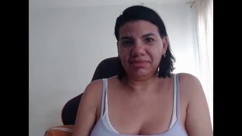 ariannaloovel online show from 12.04.24