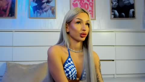 Arianna online show from 05.10.26
