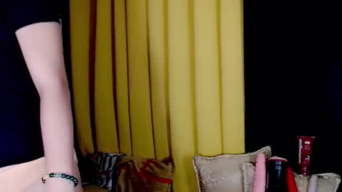 ARIANNE CUMS  online show from 09.14.25