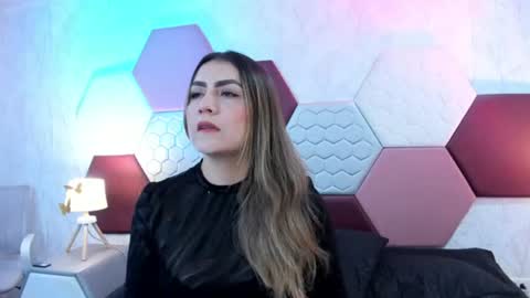 Snapshot of ariarous chatting on 06.15.26 aria online show from 06.15.26