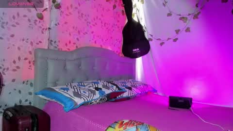 ariel_adan online show from 12.17.25