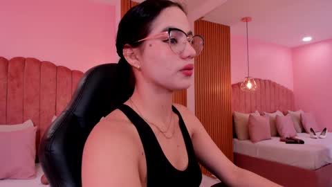 Ariel online show from 09.10.25