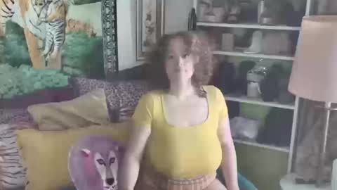 Arielle Ari online show from 10.15.25