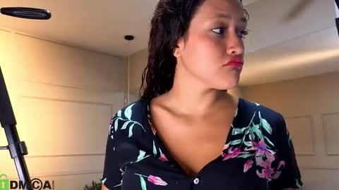 arielblossom____ online show from 02.02.26