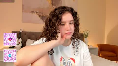 Snapshot of ariella_sol chatting on 09.19.25 Ariella GTM3  Tue Wed Thu Fri Sat  0400 am-1030pm online show from 09.19.25