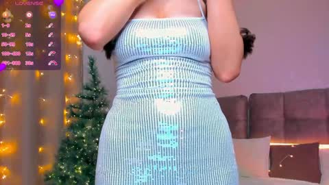 Snapshot of ariellateska chatting on 01.01.25 Ariella online show from 01.01.25