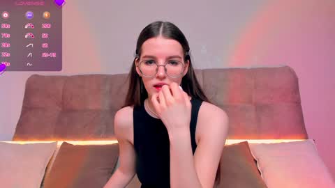 Snapshot of ariellateska chatting on 01.15.25 Ariella online show from 01.15.25