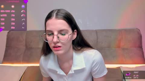Snapshot of ariellateska chatting on 03.05.25 Ariella online show from 03.05.25