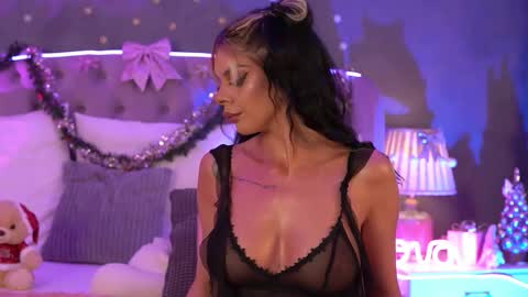 Ariell online show from 12.15.25