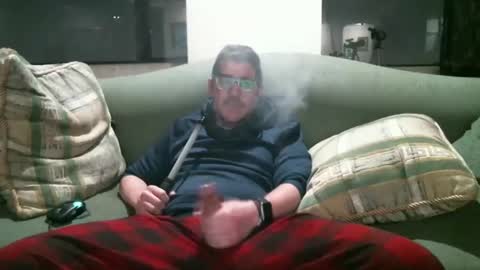 Snapshot of arielsinho chatting on 12.30.24 Anon online show from 12.30.24