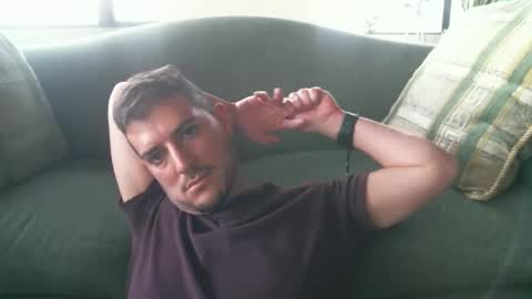 Snapshot of arielsinho chatting on 10.20.25 Anon online show from 10.20.25