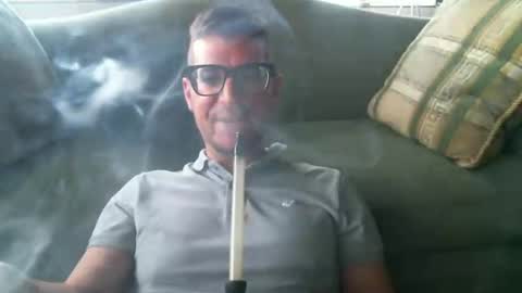 Snapshot of arielsinho chatting on 10.21.25 Anon online show from 10.21.25