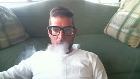 Snapshot of arielsinho chatting on 10.25.25 Anon online show from 10.25.25