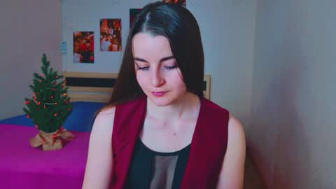 arielstonks_lovee online show from 12.24.24