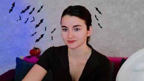 Snapshot of arielstonks_lovee chatting on 10.13.25 arielstonks_lovee online show from 10.13.25