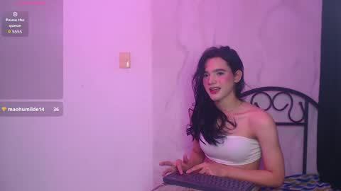Snapshot of arielsweett_ chatting on 09.20.25 arielsweett_ online show from 09.20.25