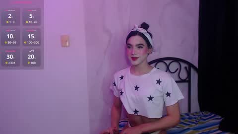 Snapshot of arielsweett_ chatting on 09.23.25 arielsweett_ online show from 09.23.25