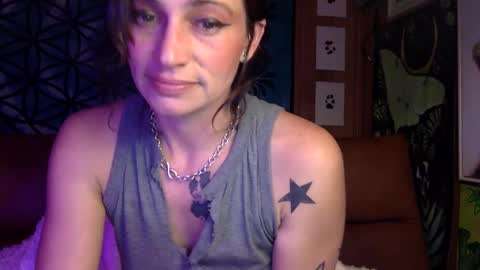 ariel  colin when hes here online show from 12.15.24