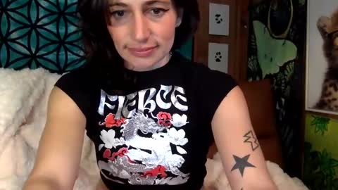 ariel  colin when hes here online show from 12.15.24