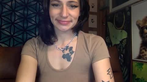 ariel  colin when hes here online show from 12.16.24