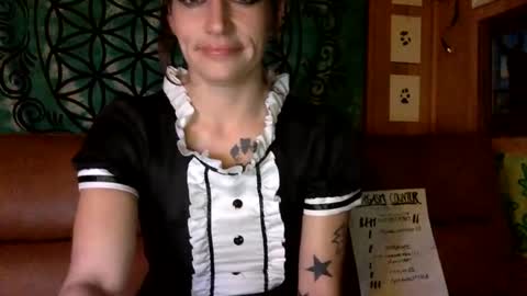 ariel  colin when hes here online show from 12.30.24