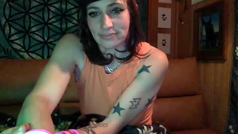 ariel  colin when hes here online show from 01.17.25