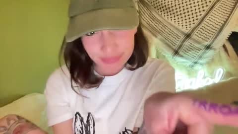 ariel  colin when hes here online show from 03.15.26