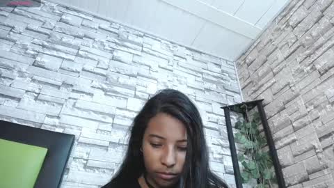 Snapshot of arietta_ chatting on 02.21.25 ARIETTA online show from 02.21.25