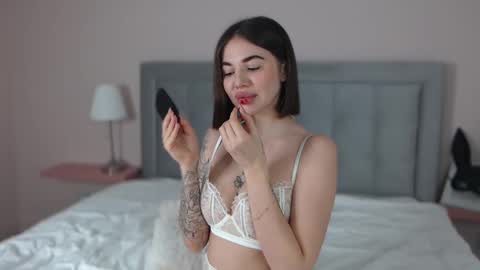 Snapshot of arimilas chatting on 12.23.24 arimilas online show from 12.23.24