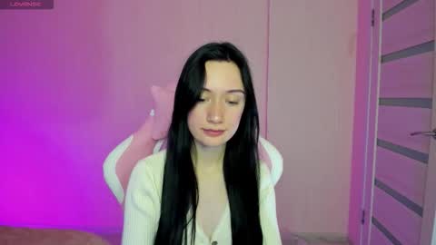 Snapshot of arina_meow19 chatting on 10.08.25 arina_meow19 online show from 10.08.25