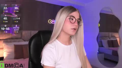 Ari  online show from 10.10.25